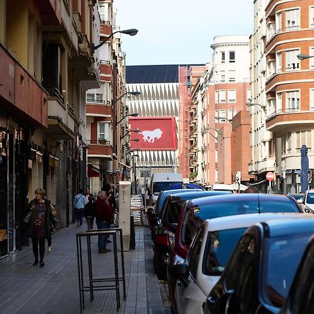 Apartamento Nuevo Lujoso Suites Centro Bilbao Wifi ,Parking Gratis Eksteriør billede