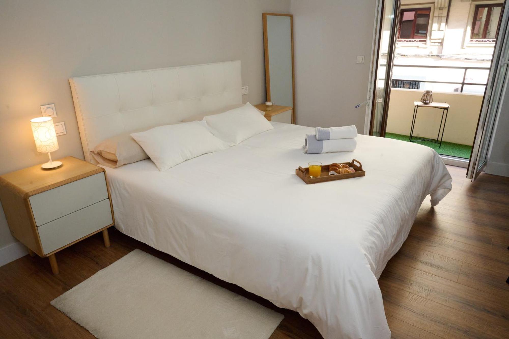 Apartamento Nuevo Lujoso Suites Centro Bilbao Wifi ,Parking Gratis Eksteriør billede